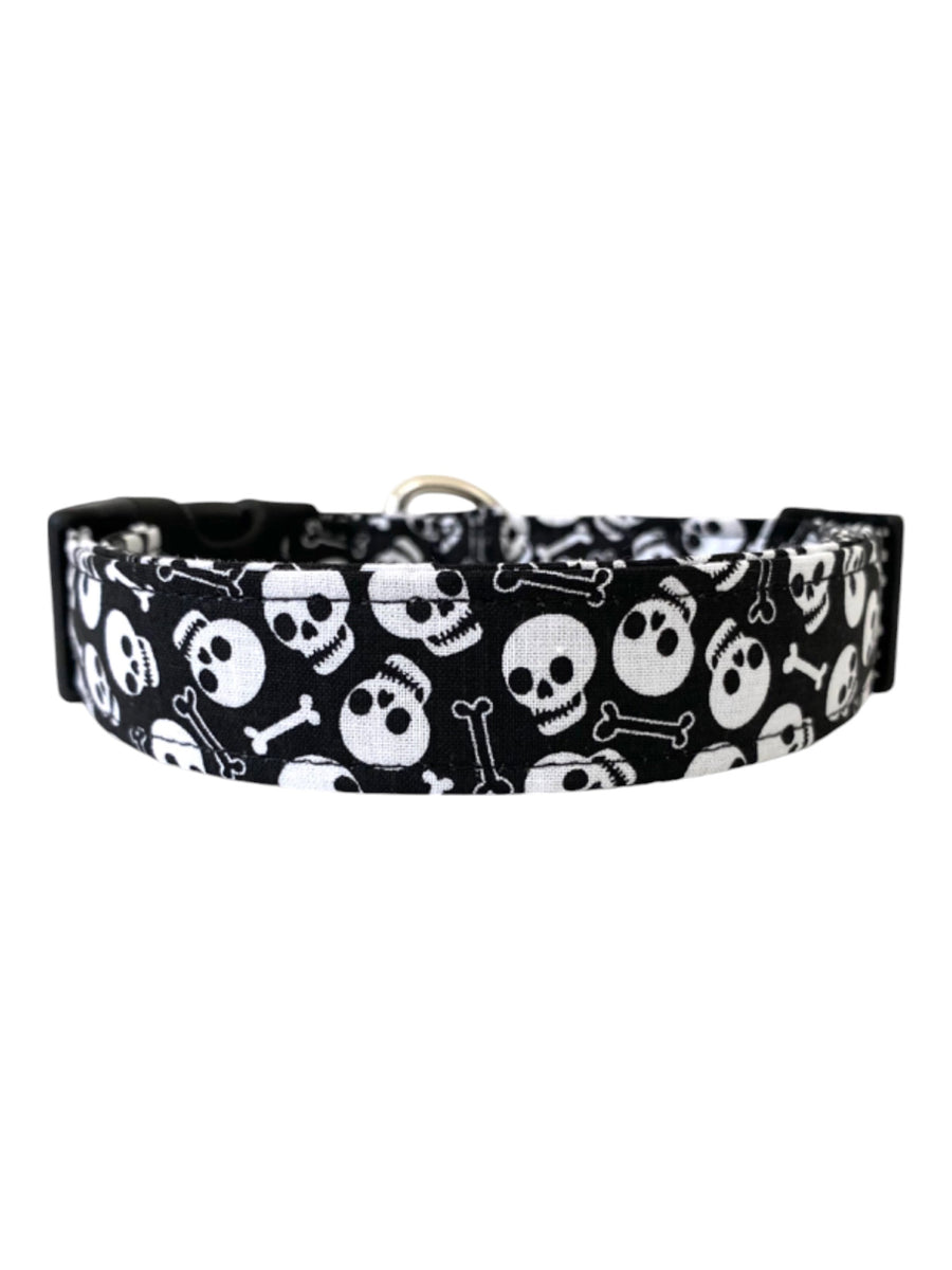 Skulls and Bones Dog Collar